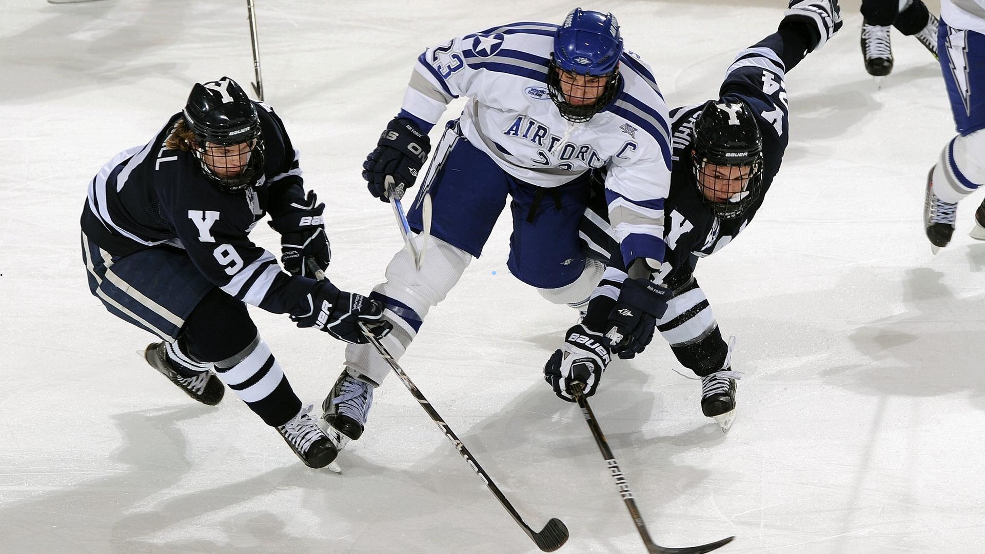 hth.com_篮球未来之星库珀·弗拉格欢庆19岁生日，生涯里程碑与梦想启航